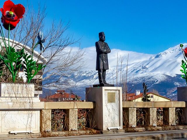 Lavanta Bahçeleri Salda Gölü Sagalassos Pamukkale Turu 1 Gece Otel Konaklaması