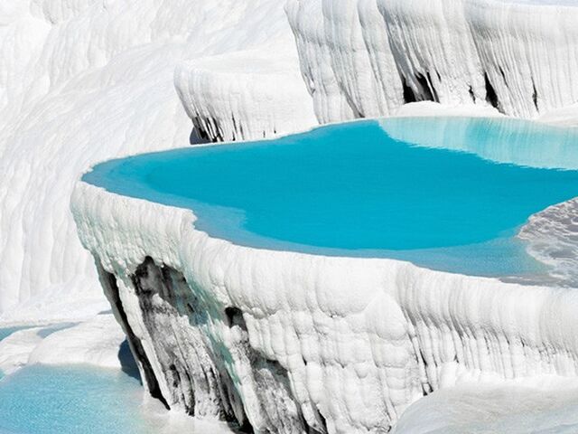 Salda Gölü Pamukkale Çeşme Alaçatı Turu 1 Gece Otel Konaklaması